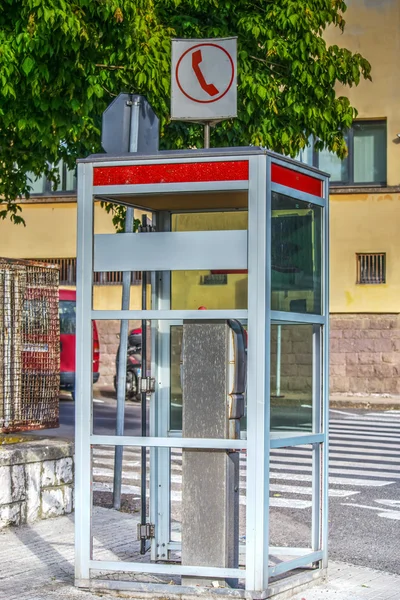 Vintage phone box in Sardinia — Stock Photo, Image