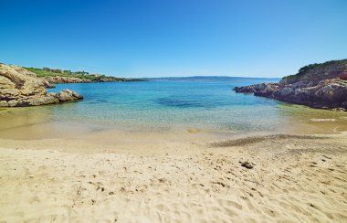 Alghero kıyı küçük koyda