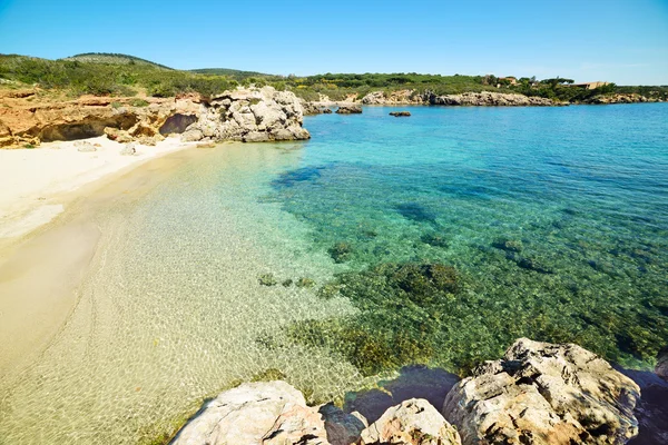Kristal helder water in Sardinië — Stockfoto