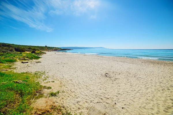 Fehér homok Le Bombarde Beach — Stock Fotó