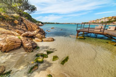 Porto Cervo küçük plaj