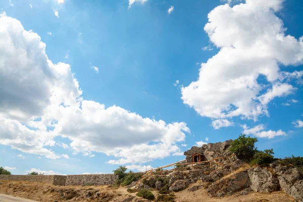 Pequeño Altar Santa María Bajo Cielo Nublado Campiña Sarda Italia — Foto de Stock