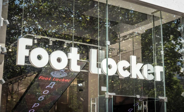 Paříž Francie Červenec 2018 Foot Locker Store Sign World Famous — Stock fotografie