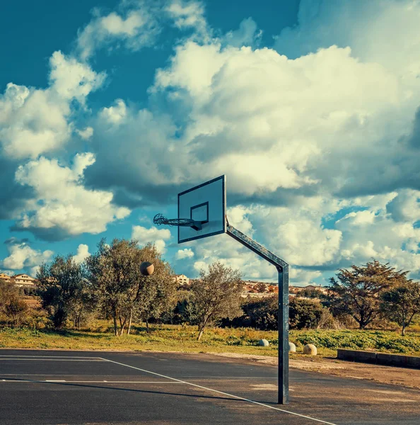 Hoop Net Sways Ball Goes Rim Basketball Court Outdoor — Stock Photo, Image