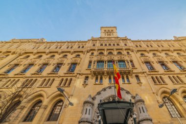 Küba General de la Armada mavi gökyüzünün altında. Madrid, İspanya