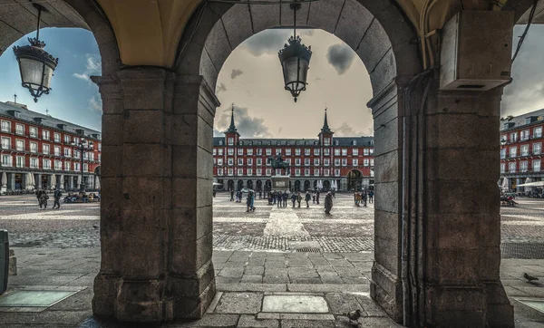 Madrid Spanien Januari 2020 Plaza Mayor Sett Genom Omgivande Kolonade — Stockfoto