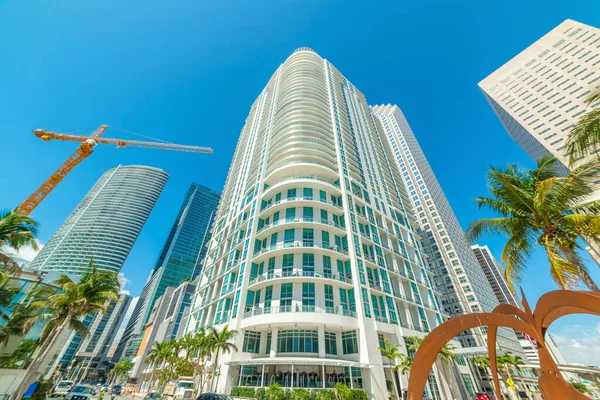 Blå Himmel Över Skyskrapor Centrala Miami Usa — Stockfoto