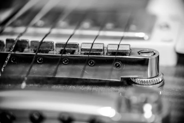 Extreme Close Electric Guitar String Holder Black White — Stock Photo, Image