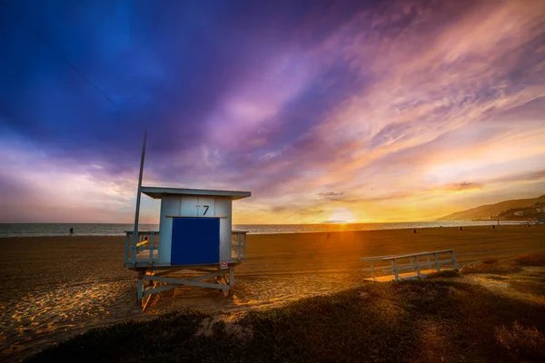 Záchranná Věž Pobřeží Malibu Při Západu Slunce Los Angeles Usa — Stock fotografie