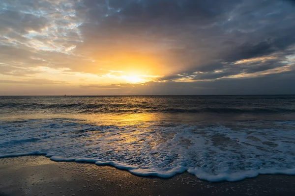 Cloudy Sky Naples Shoreline Sunset Florida Usa —  Fotos de Stock