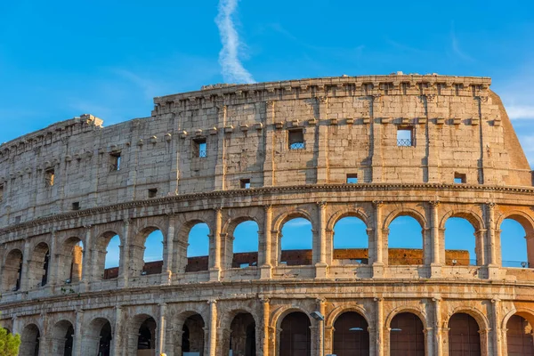Всемирно Известный Колизей Синим Небом Рим Италия — стоковое фото