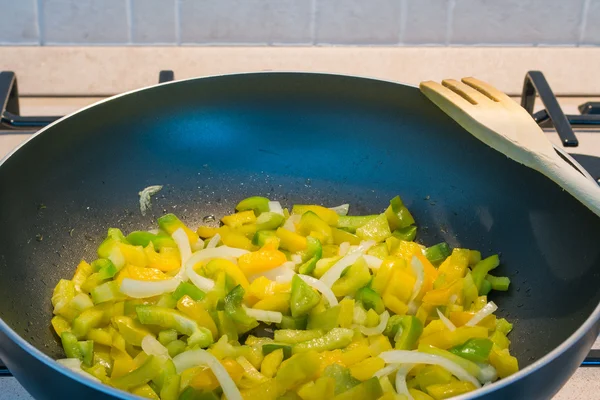 Bell peppers and onion — Stock Photo, Image