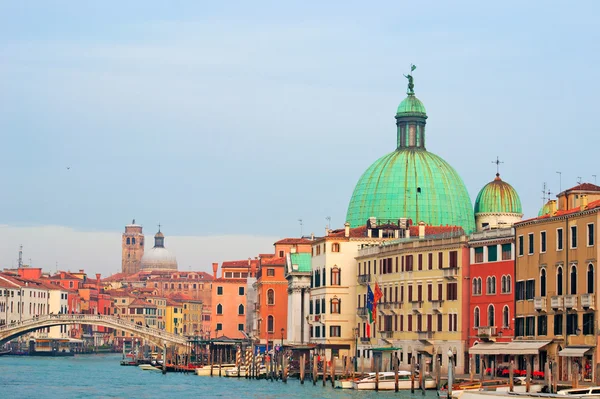 Canal in hdr — Stock Photo, Image