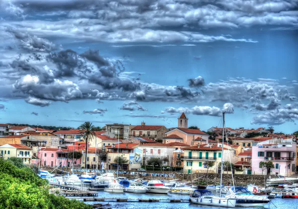 Cielo gris sobre Stintino — Foto de Stock