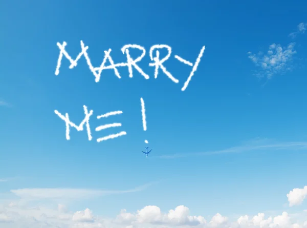 "sposami! " scritto nel cielo — Foto Stock