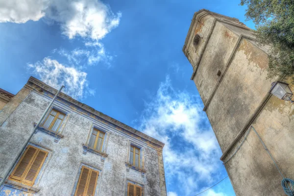 Building and steeple — Stock Photo, Image