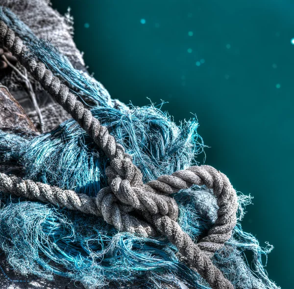 Bir balıkçı net HDR deniz tarafından bağlanmış ipe — Stok fotoğraf