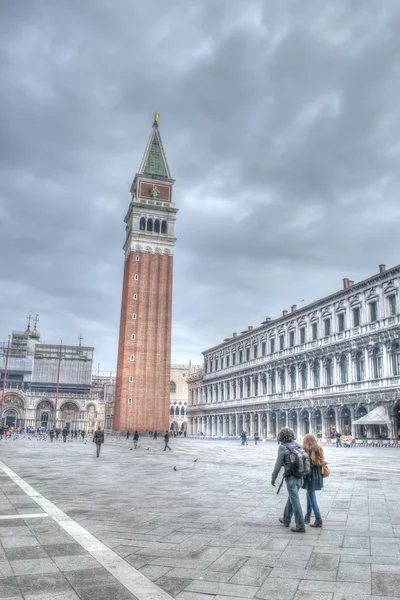 Praça San Marco sob um céu cinzento — Fotografia de Stock