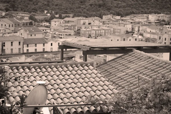 Daken in een Italiaanse kleine stad — Stockfoto