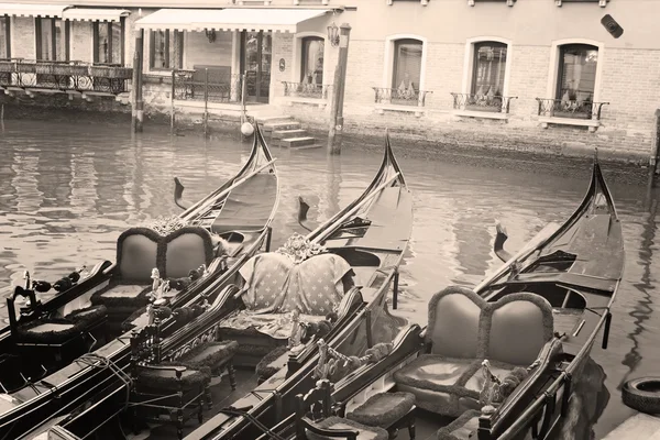 Tres góndolas en Venecia, Italia —  Fotos de Stock