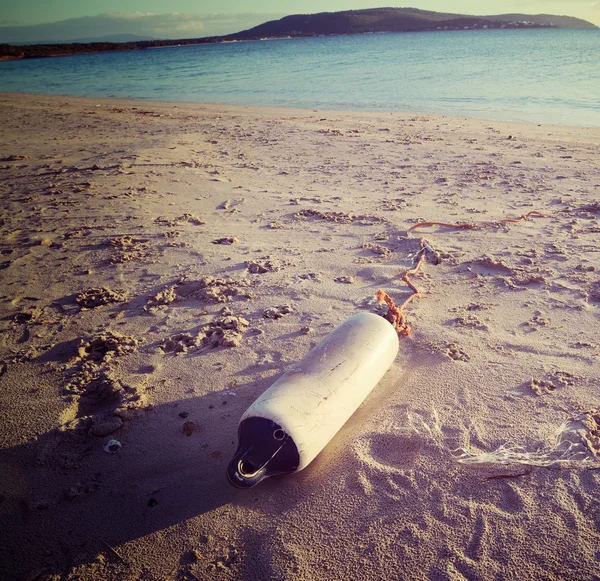 해변에 펜더 — 스톡 사진