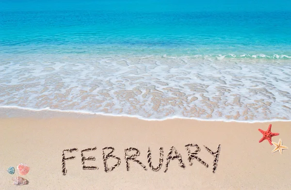 Febrero en una playa tropical — Foto de Stock