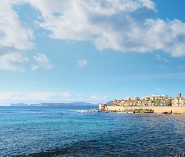 Alghero shoreline under clouds — Stock Photo, Image