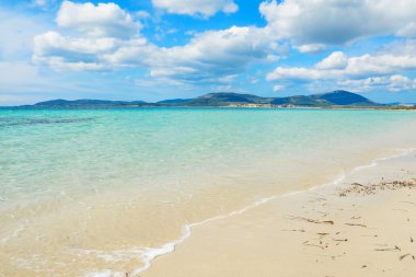bulutlar maria pia beach üzerinde