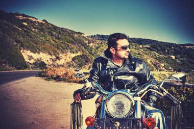 motosiklet ve motosiklet vintage tonda önden görünümü