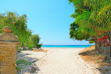 Alghero lido giriş açık yaz gününde