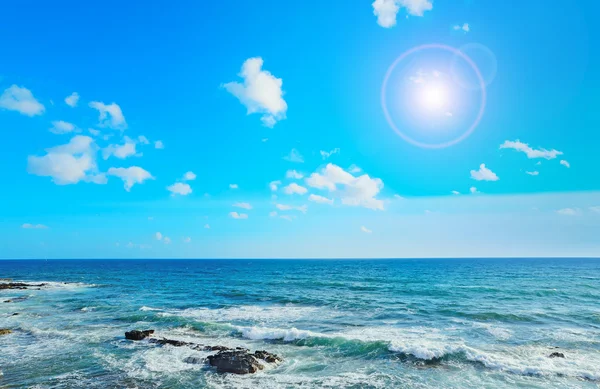 Blue sea in alghero shoreline — Stock Photo, Image