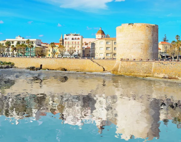 Réflexion sur le littoral d'Alghero — Photo