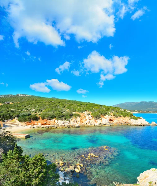 Wolken boven Cala Dragunara — Stockfoto