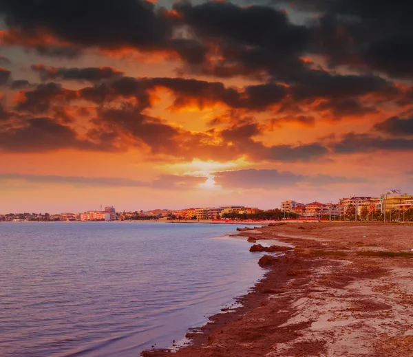 Alghero üzerinde dramatik gökyüzü günbatımı — Stok fotoğraf