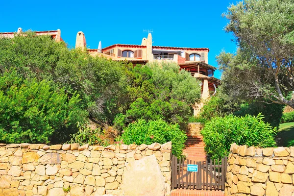 Luxus-Haus in porto cervo — Stockfoto