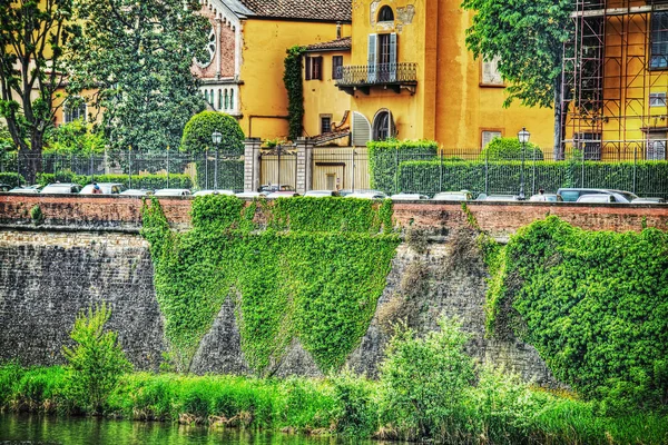 La riva dell'Arno a Firenze — Foto Stock