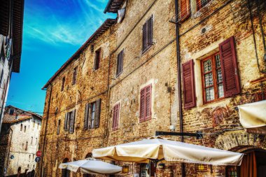 San Gimignano'da eski bina