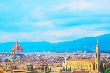 Floransa Santa Maria del Fiore ve Santa Croce katedraller