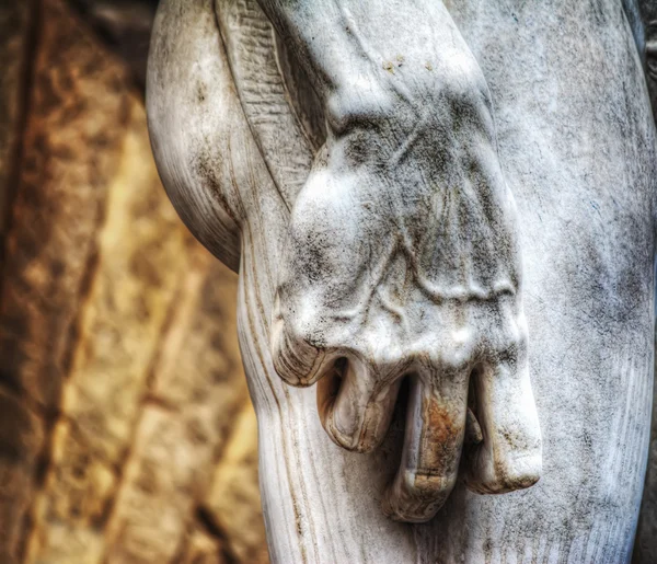 Primo piano destro del David di Michelangelo in Piazza della Segno — Foto Stock