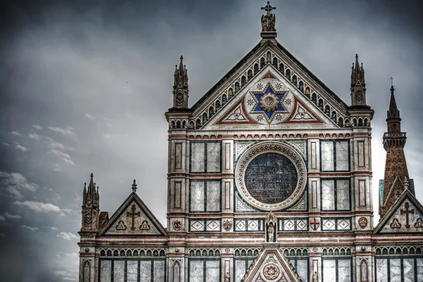Santa Croce front view under a dramatic gray sky — Stock Photo, Image