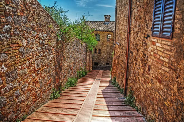 Typische ecke von san gimignano — Stockfoto