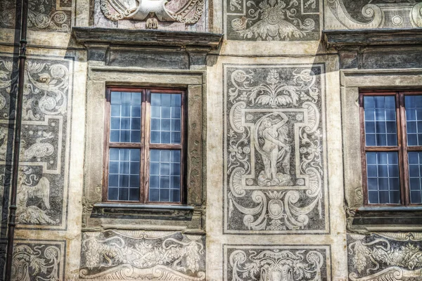 Palazzo della Carovana gevel in Pisa — Stockfoto