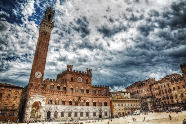 Piazza del Campo у Сієні. — стокове фото