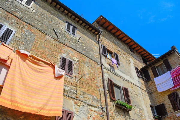 Oblečení v San Gimignano — Stock fotografie