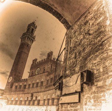 Siena 'daki Piazza del Campo sepia tonuyla