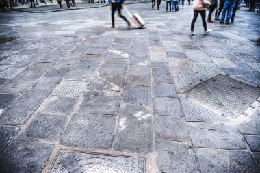 insanlar HDR crowdy meydanda