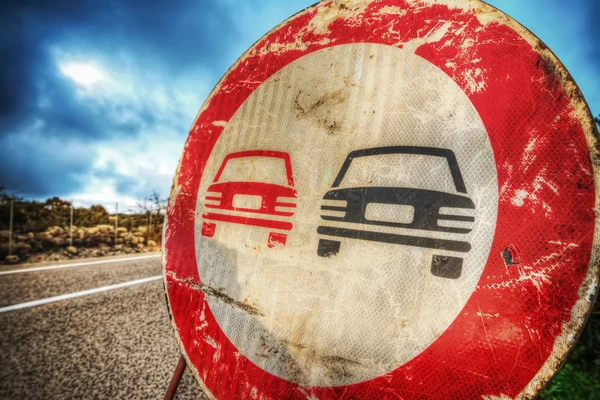 No overtaking sign in hdr — Stock Photo, Image