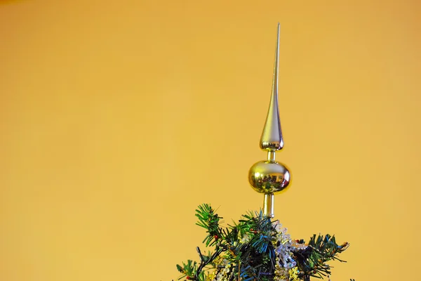 Topper albero su sfondo dorato — Foto Stock