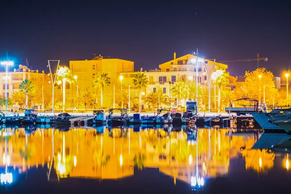 Gele lampjes in Alghero — Stockfoto