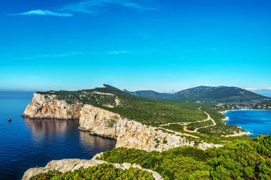 Capo Caccia peyzaj açık bir günde